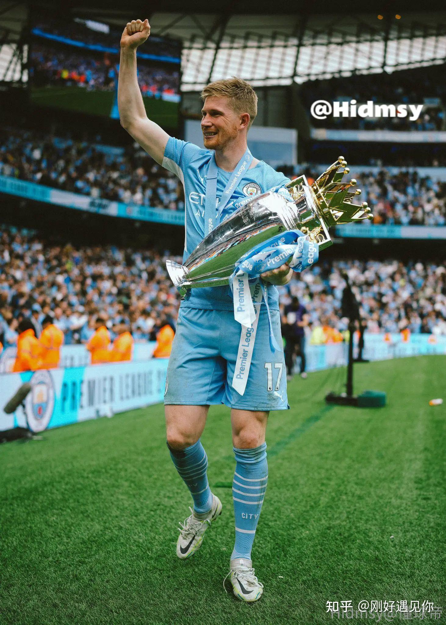 热刺抵达韩国受到热烈欢迎，有球迷在与麦迪逊合影时激动流泪