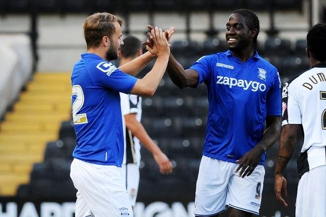 孔帕尼：逆转困境的精神很重要，迪亚斯总能在混乱中创造可能