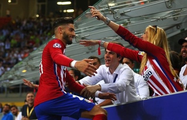 国家德比皇马2-1巴萨5分领跑 近6轮巴萨比皇马多拿9分反超4分