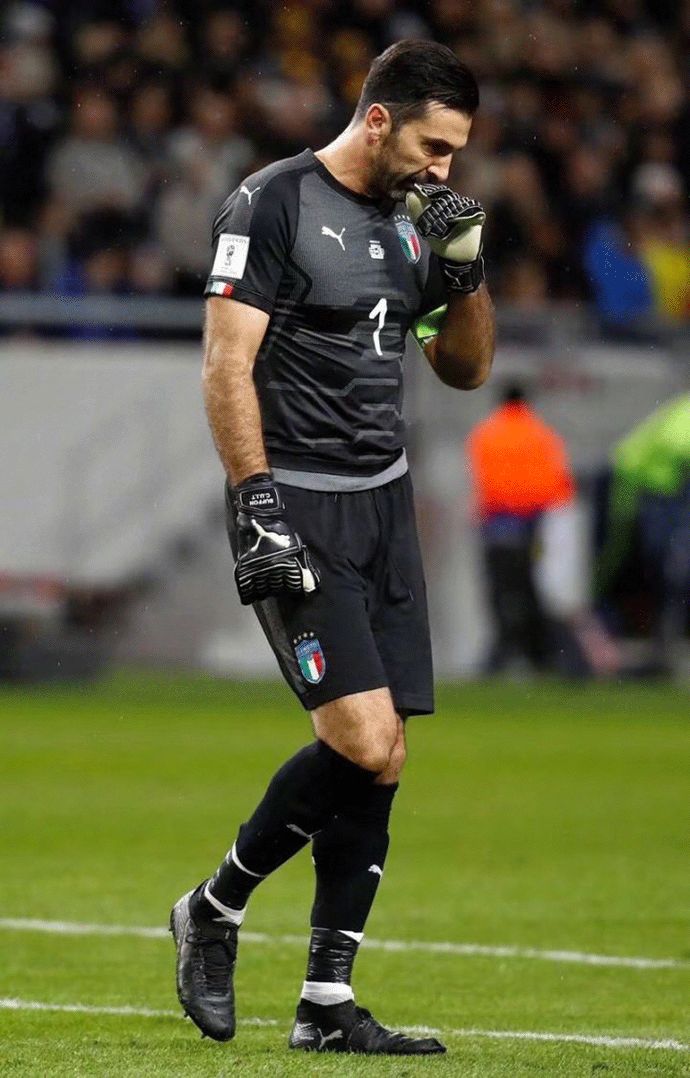 逆足双飞翼齐闪光！国米2500万先生3战逆袭，从水货逆袭球迷宠儿