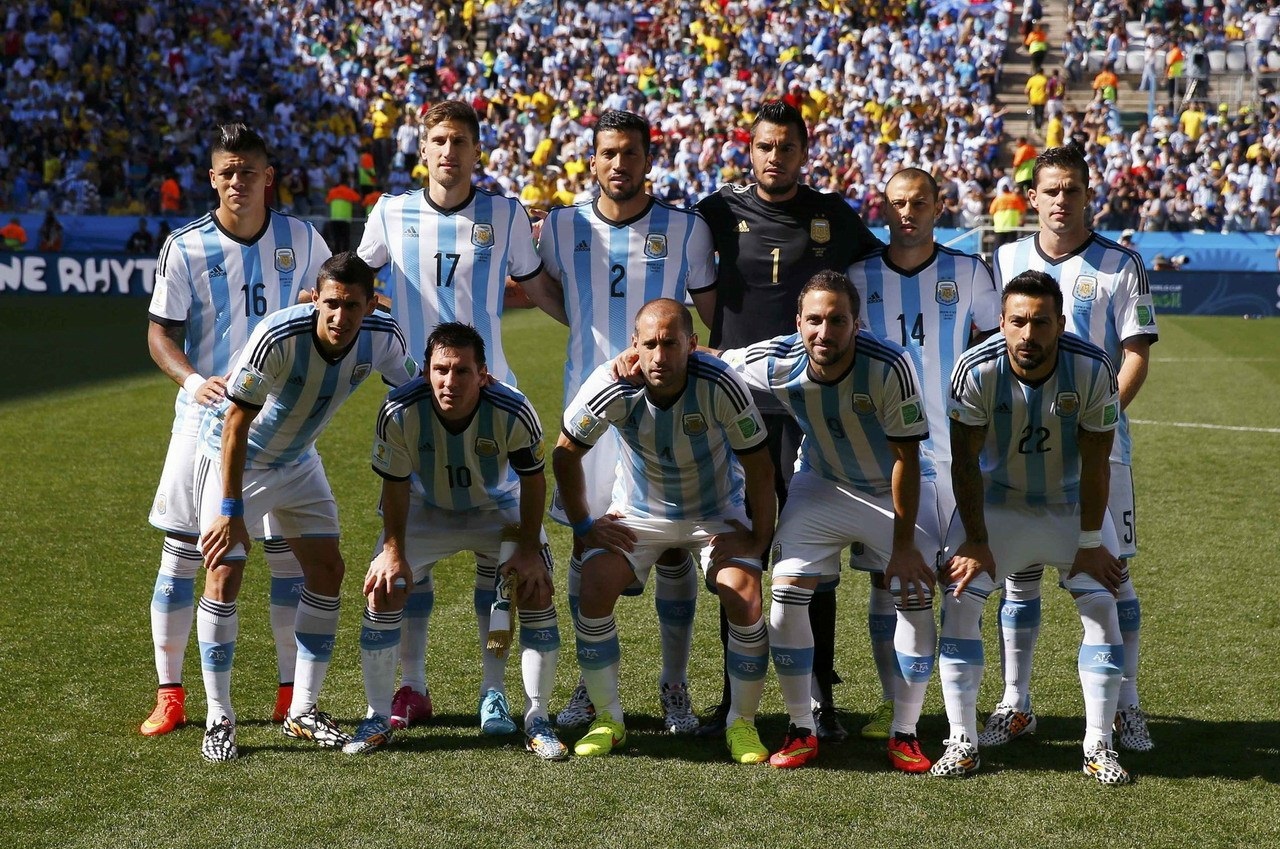 33岁内马尔爆发！17分钟戴帽救赎！3场轰5球1助，冲击明年世界杯